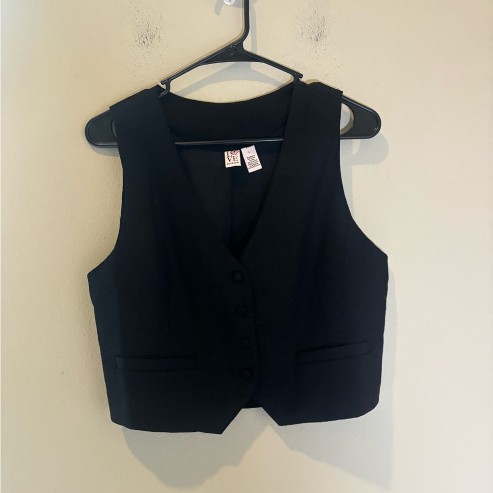 Love By Design Black Sleeveless Womens Vest